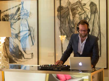 DJ Glow