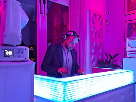 DJ Crescendo