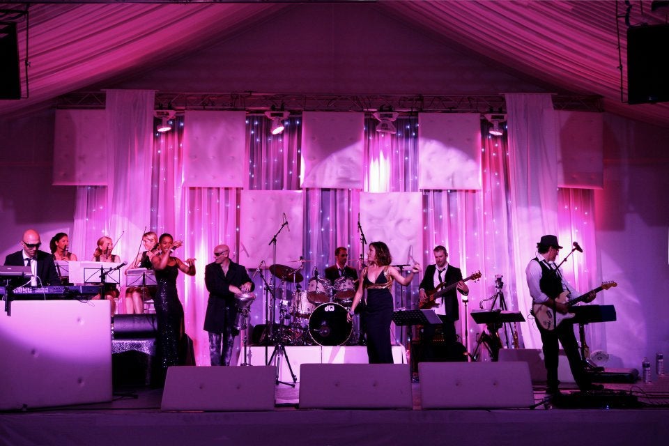Deluxe Showband
