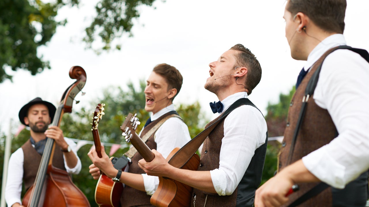 Hiring a Band for a Virtual Event – A Short Guide