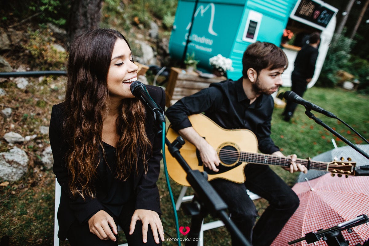 The Barcelona Acoustic Duo