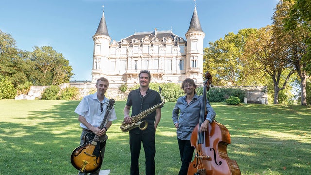 Hiring a Wedding Band in Montpellier - A Short Guide (2026)