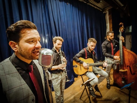 Moonlight Stroll Jazz Band