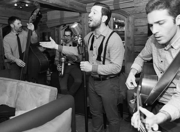 Moonlight Stroll Jazz Band