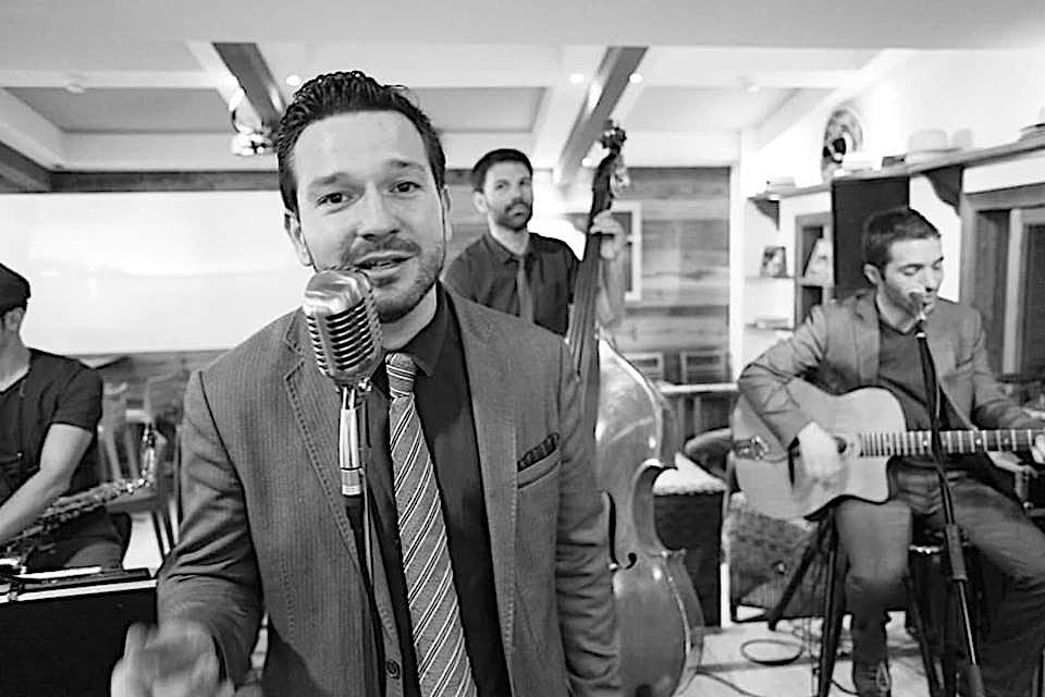 Moonlight Stroll Jazz Band