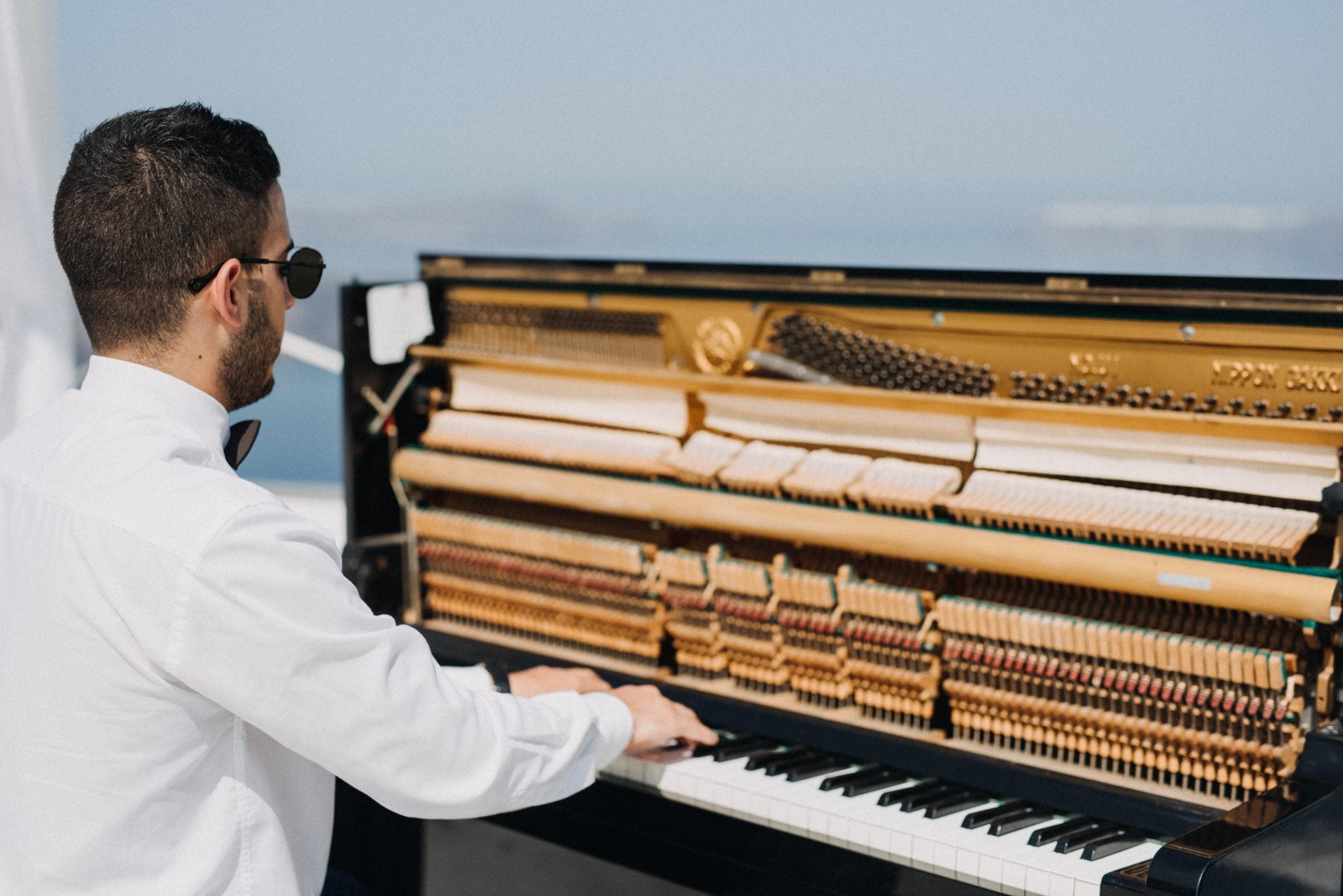 The Santorini Pianist