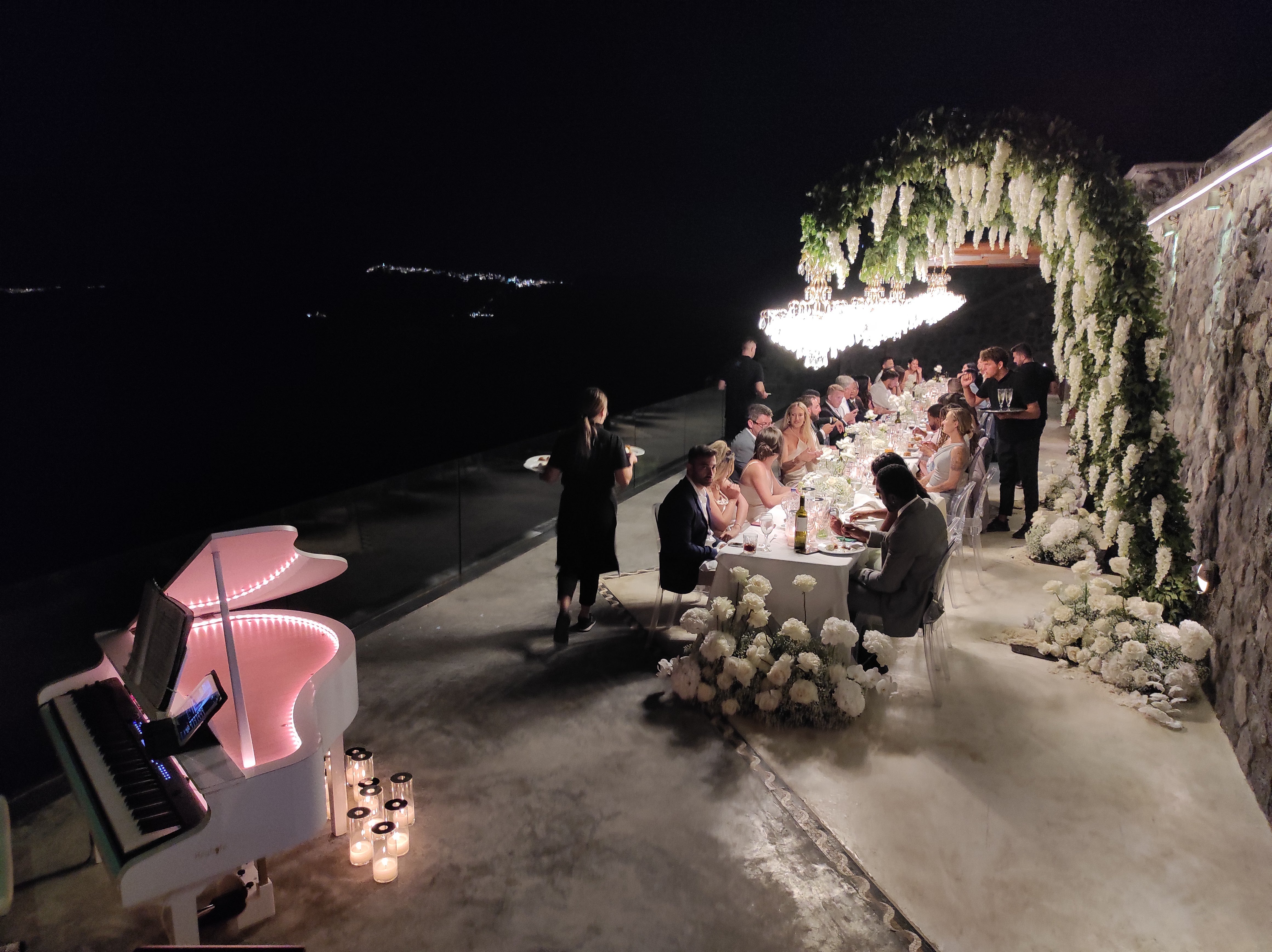 The Santorini Pianist