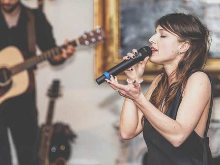 Tania Sings