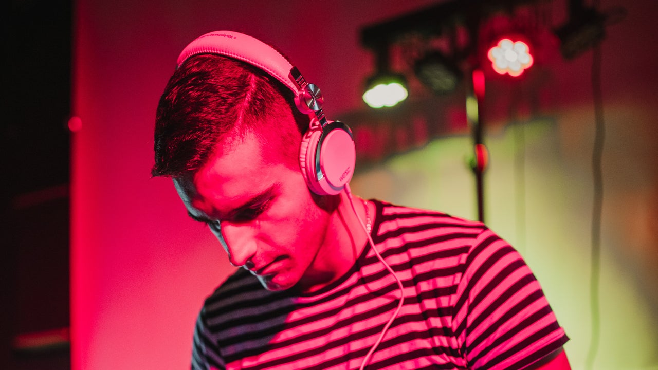 8 Best Wedding DJs in Portugal (2025)