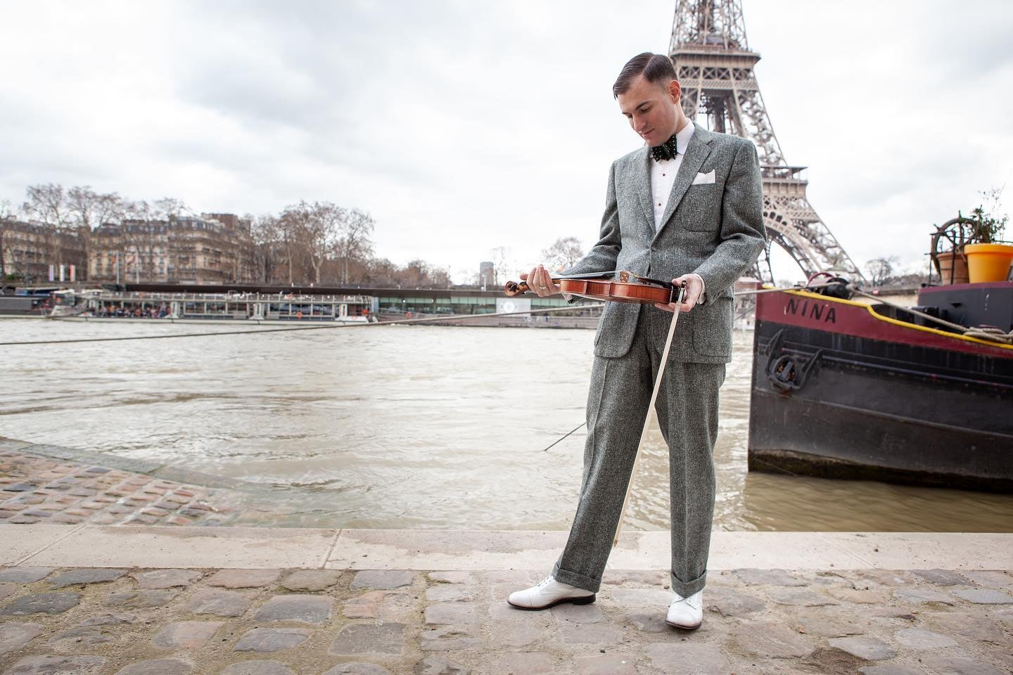 The Paris Wedding Violinist