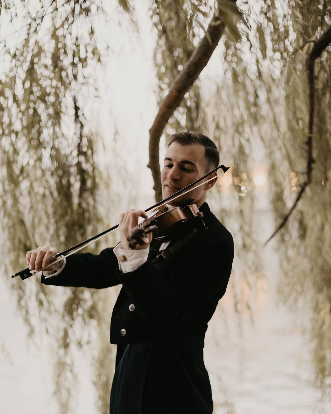 The Paris Wedding Violinist