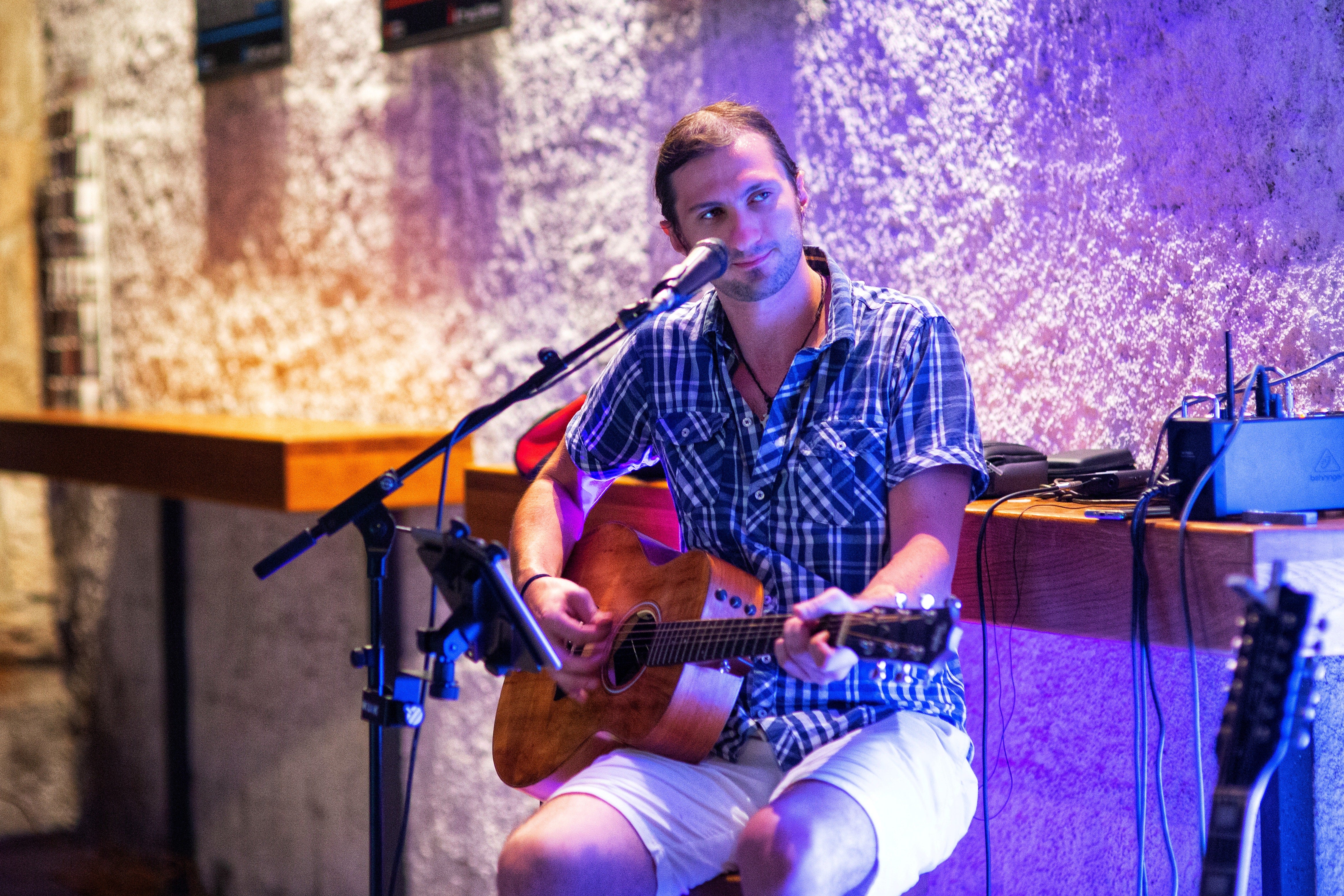 The Croatia Wedding Singer