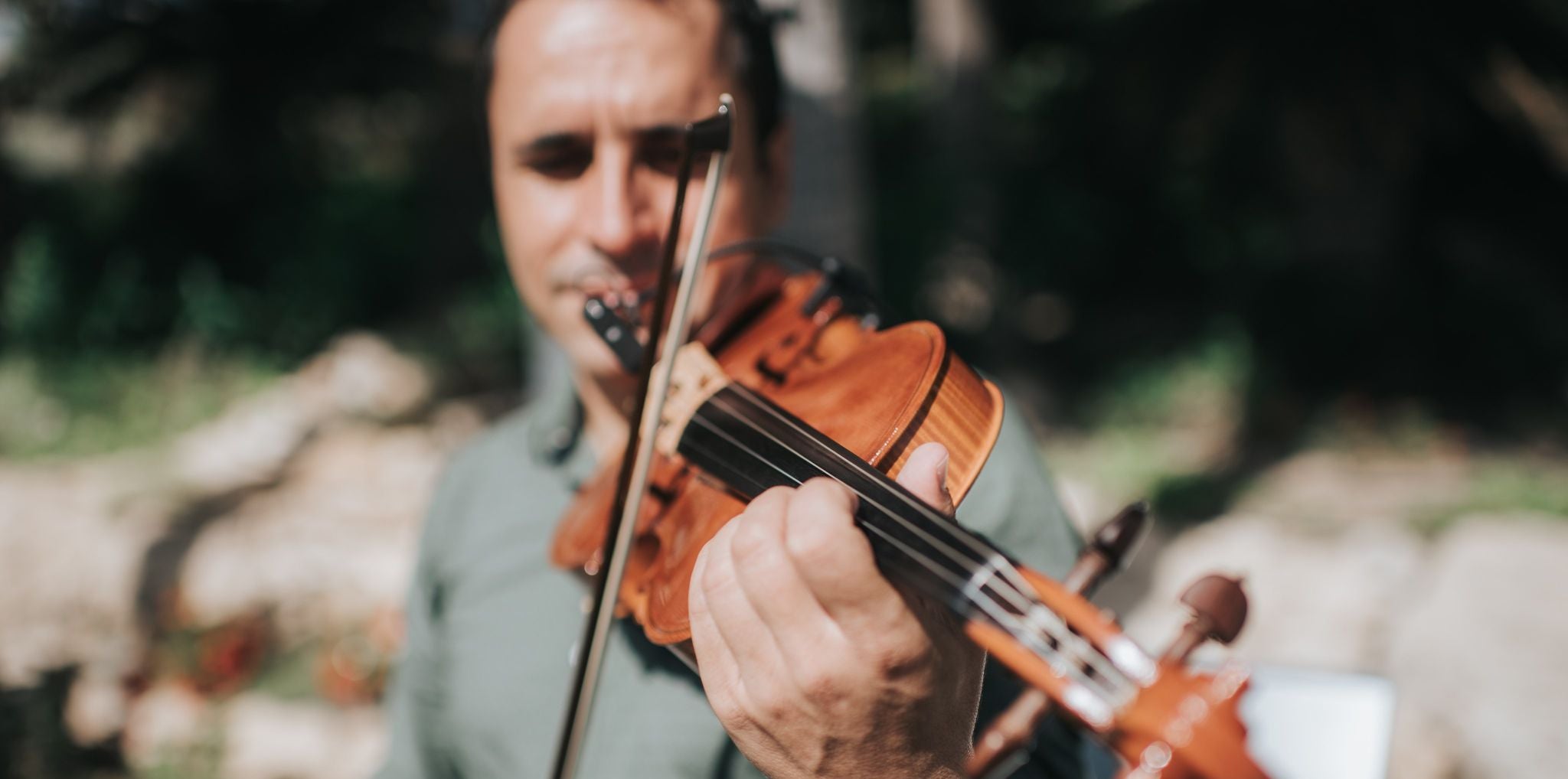 The Cyprus Wedding Violinist