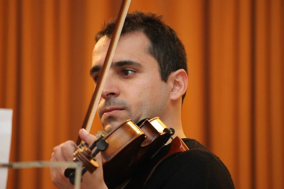 The Cyprus Wedding Violinist