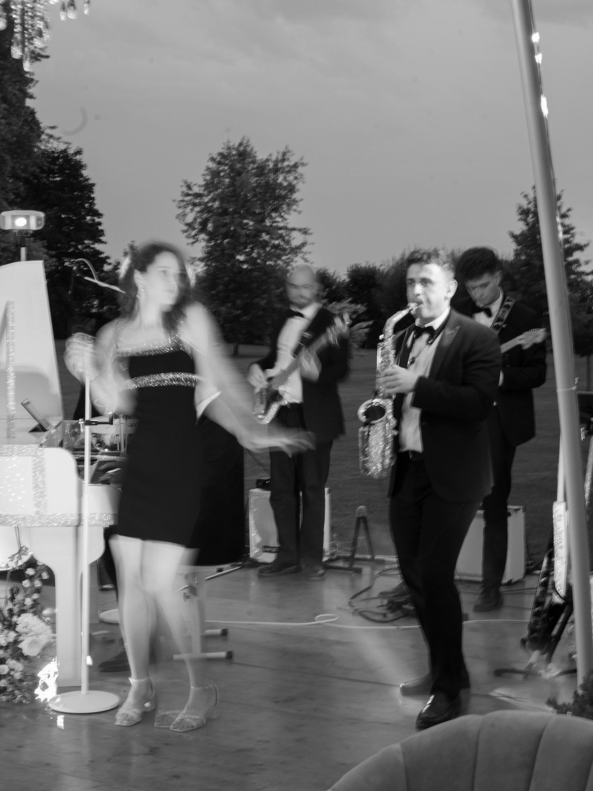 Forever Diamonds Showband