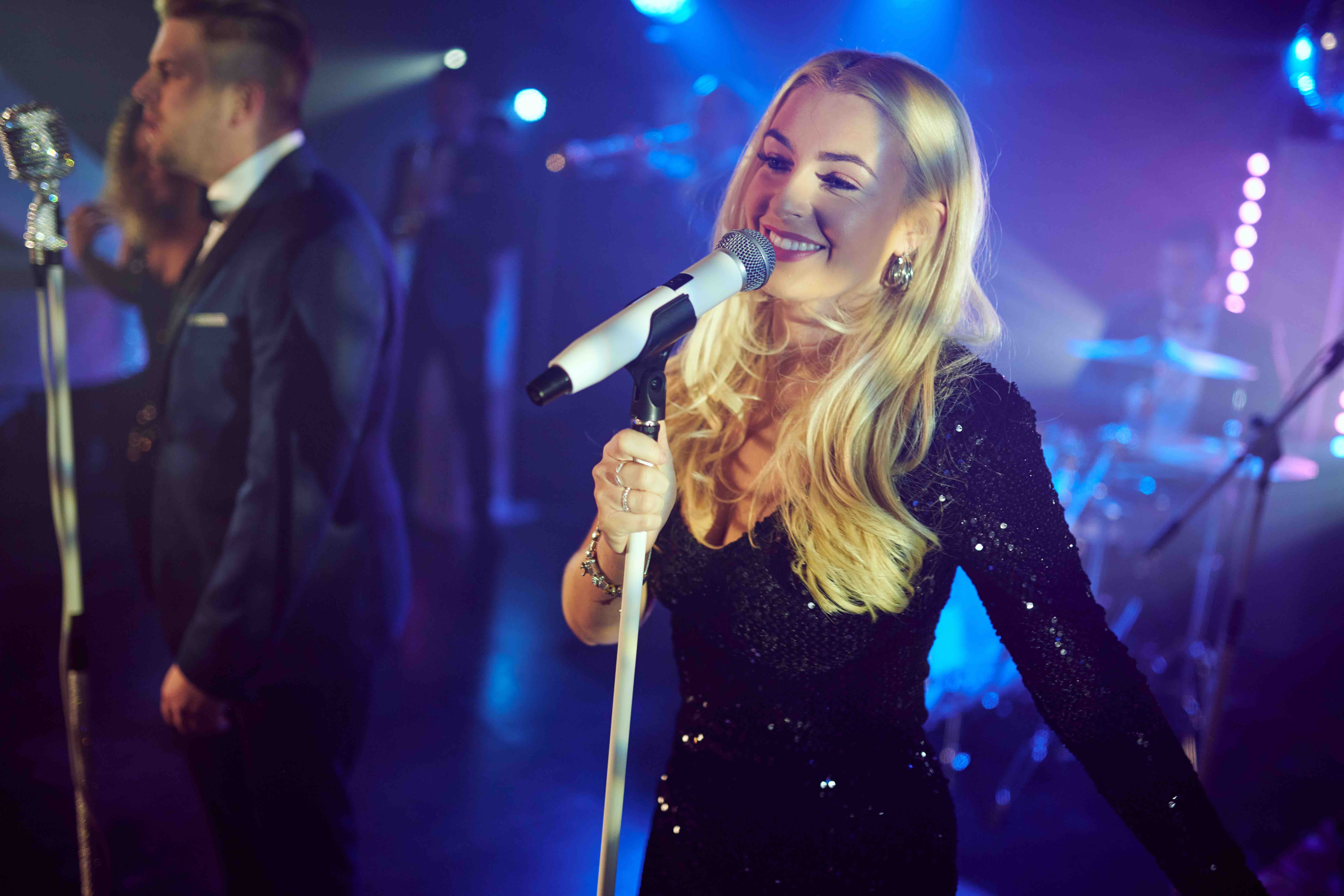 Forever Diamonds Showband