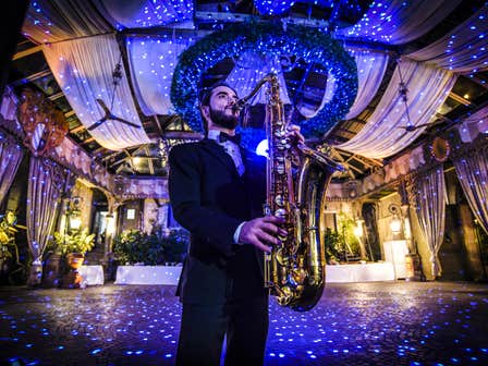 Italian Sax & DJ