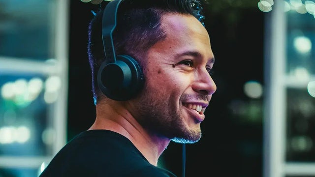 Why Is There a Huge Price Difference Between Wedding DJs?