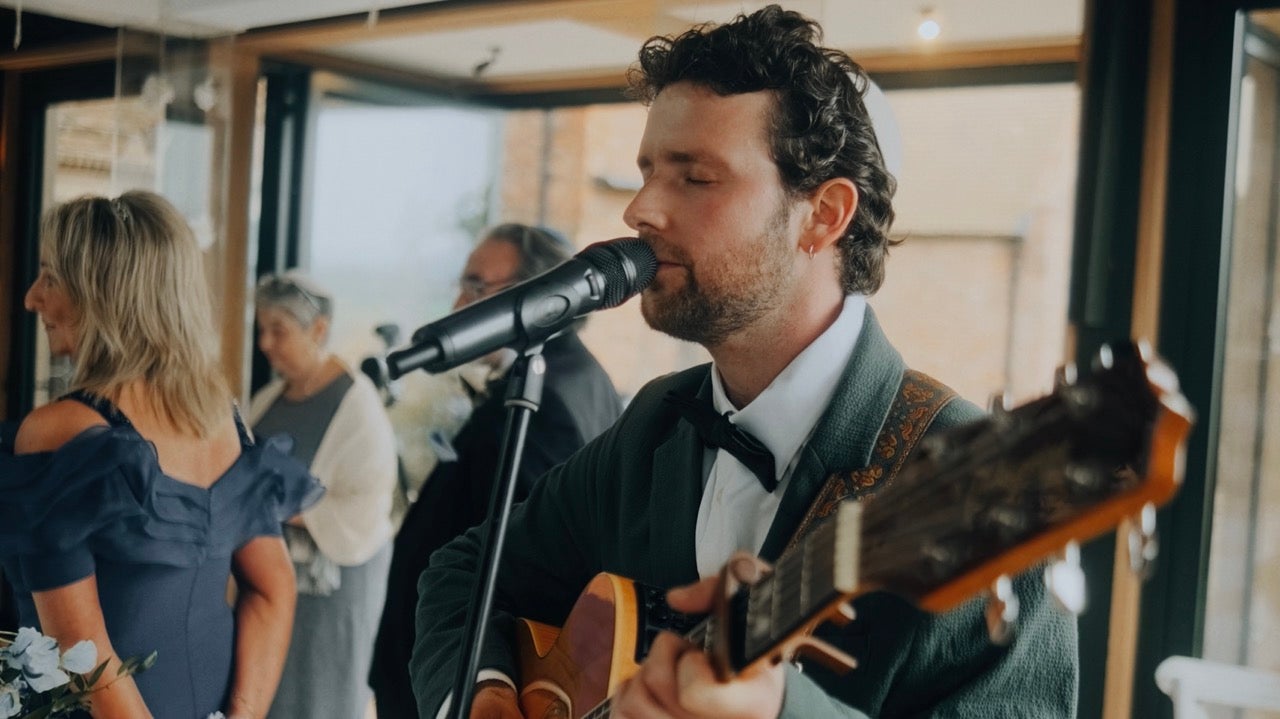 The Jewish Wedding Singer