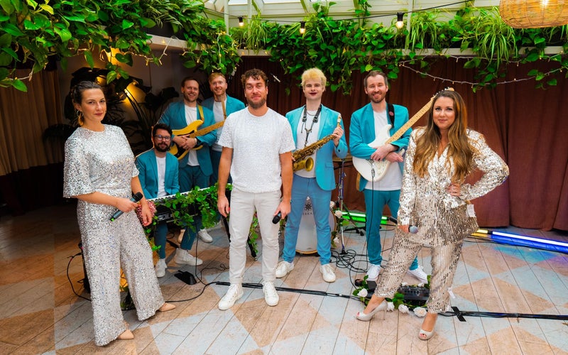 17 Best Wedding Bands in Surrey For 2026
