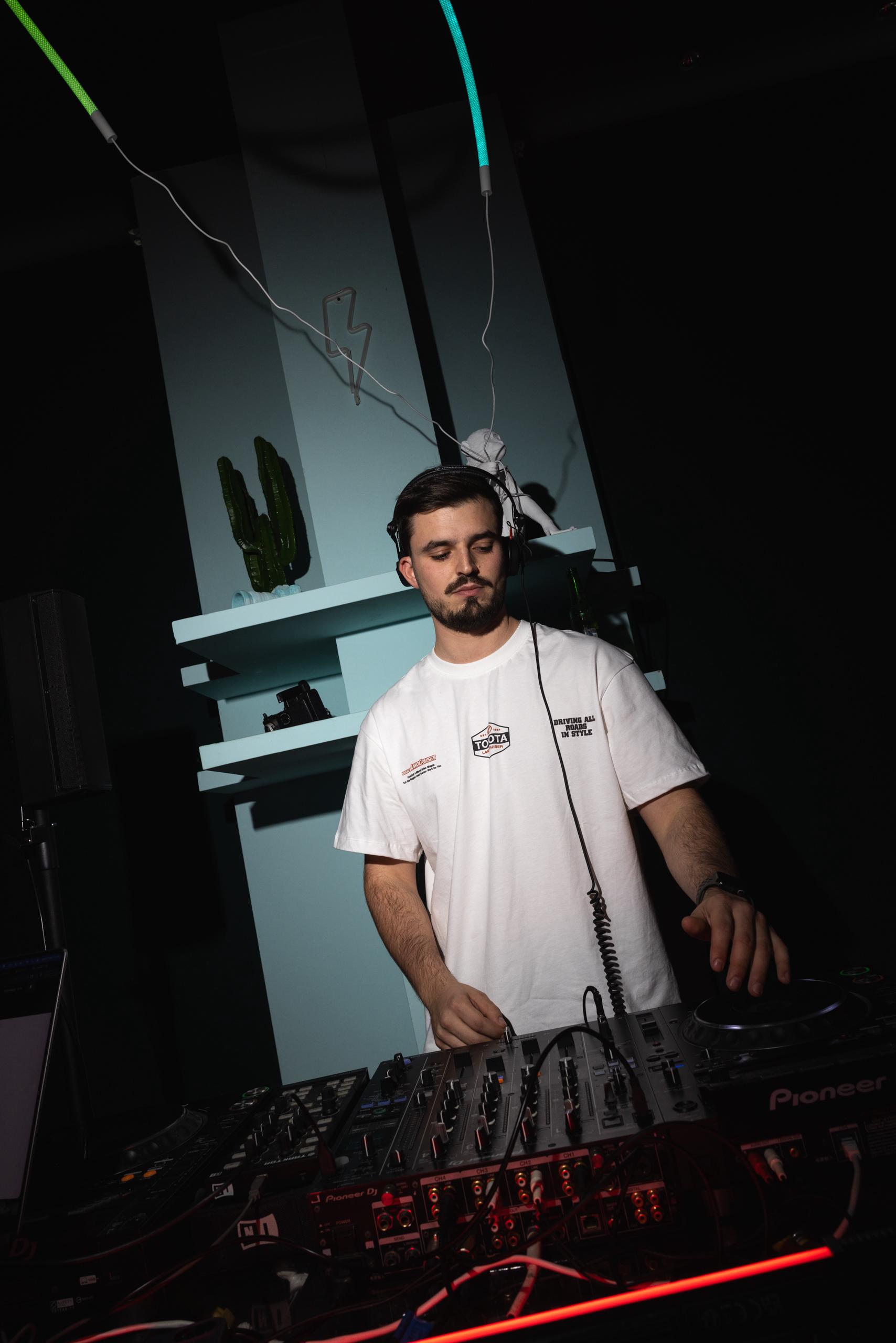 DJ Jack