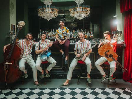 The Showmen