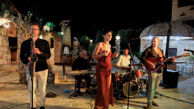 Hiring a Wedding Band in Crete – A Short Guide (2026)