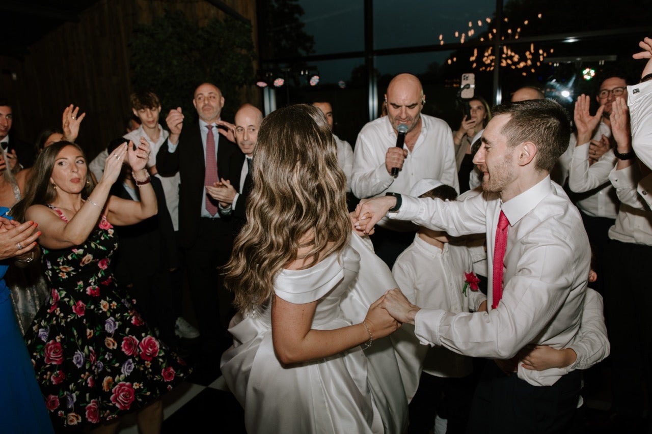 The Chuppah Singer
