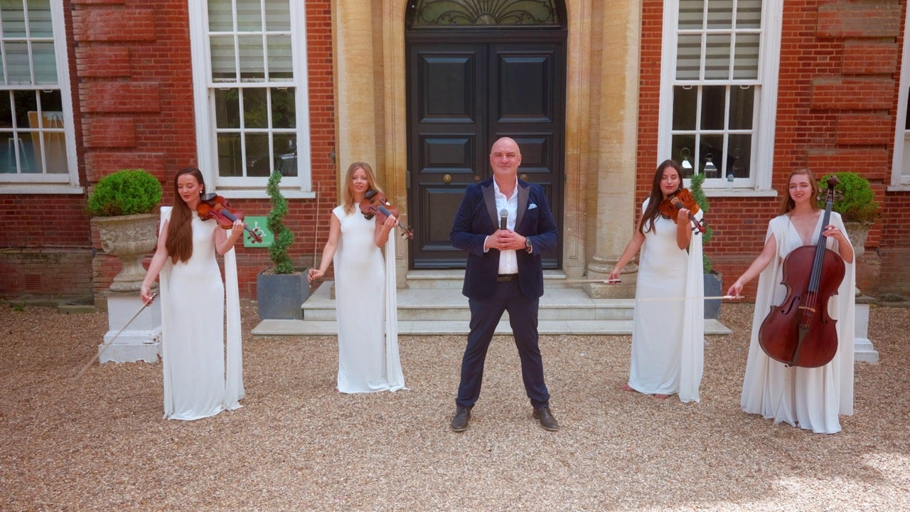 The Chuppah Singer