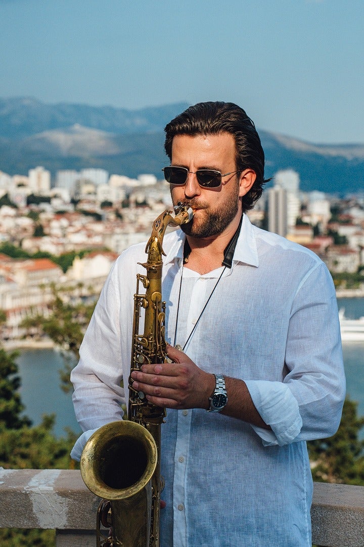 Split the Sax