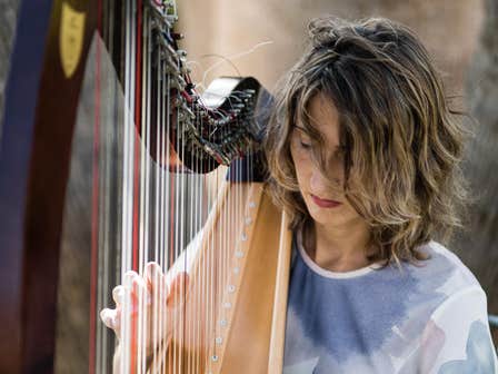 The Cyprus Wedding Harpist