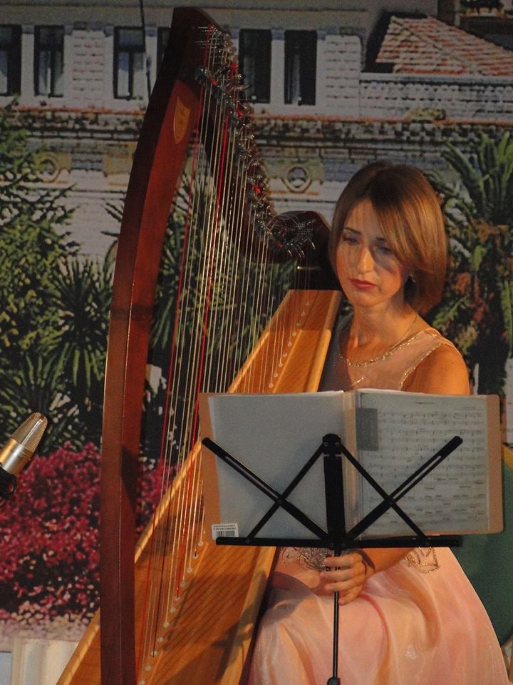 The Cyprus Wedding Harpist