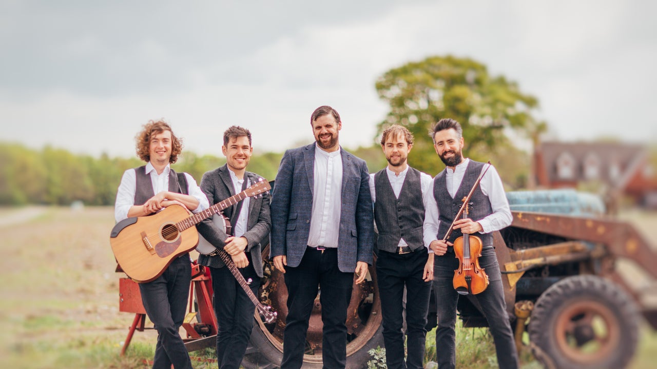 18 Best Wedding Bands in Dorset For 2025