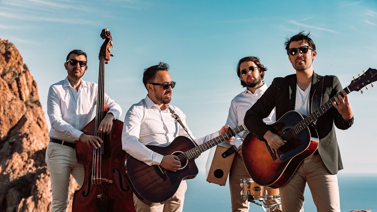 8 Recommended Wedding Bands at Chateau Durantie