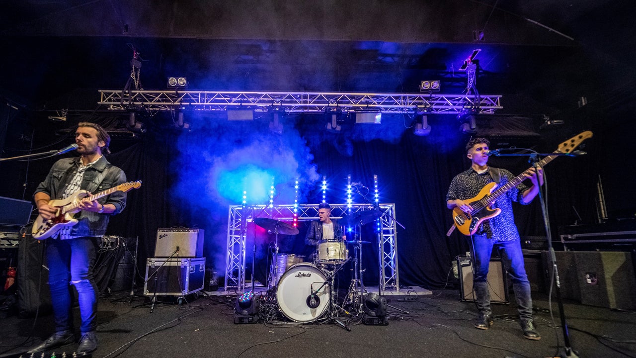 14 Best Wedding Bands in Manchester (2025)