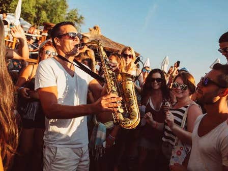 Aleks Sax