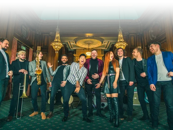 Luxury Showbands